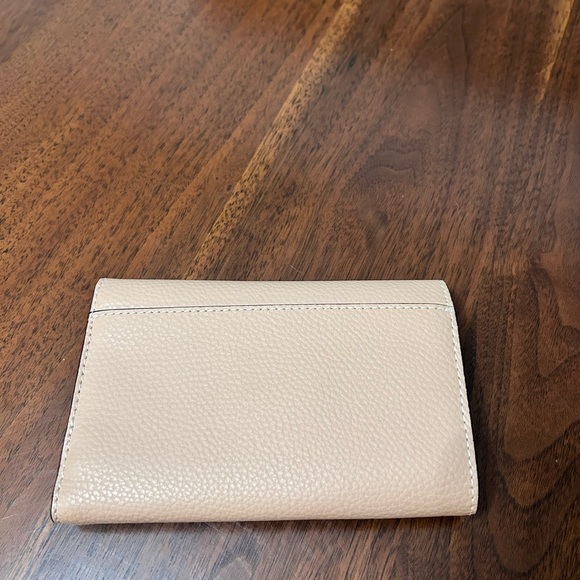 Coach cream Leather Wallet - Picture 3 of 5